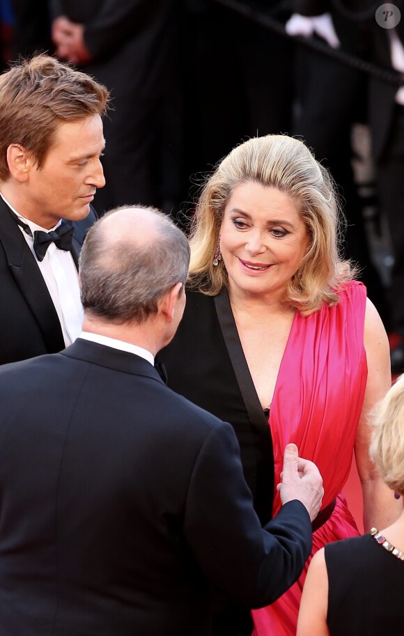 Benoît Magimel, Catherine Deneuve - Montée des marches du film "La Tête Haute" pour l'ouverture du 68 ème Festival du film de Cannes – Cannes le 13 mai 2015