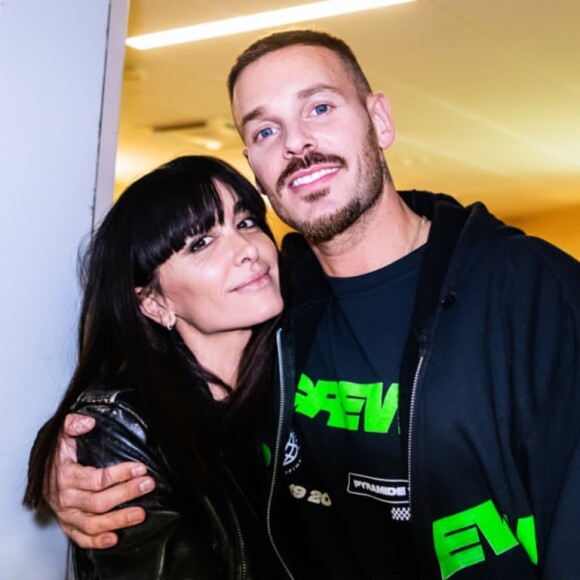 M. Pokora avec Jenifer dans les coulisses de son concert à l'AccorHotels Arena, à Paris, le 26 novembre 2019.