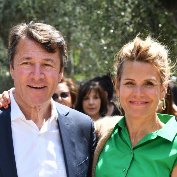 Exclusif - Christian Estrosi, le maire de Nice, et sa femme Laura Tenoudji - Christian Estrosi, le maire de Nice, et sa femme Laura Tenoudji ont fêté en famille le 1er mai dans les jardins de Cimiez pour la Fête des Mai à Nice, le 1er mai 2019. le maire a officiellement ouvert la Fête des Mai.