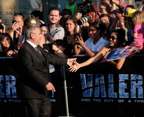 Luc Besson à la première de 'Valerian and the City of a Thousand Planets' au théâtre Chinois à Hollywood, le 17 juillet 2017 © Chris Delmas/Bestimage