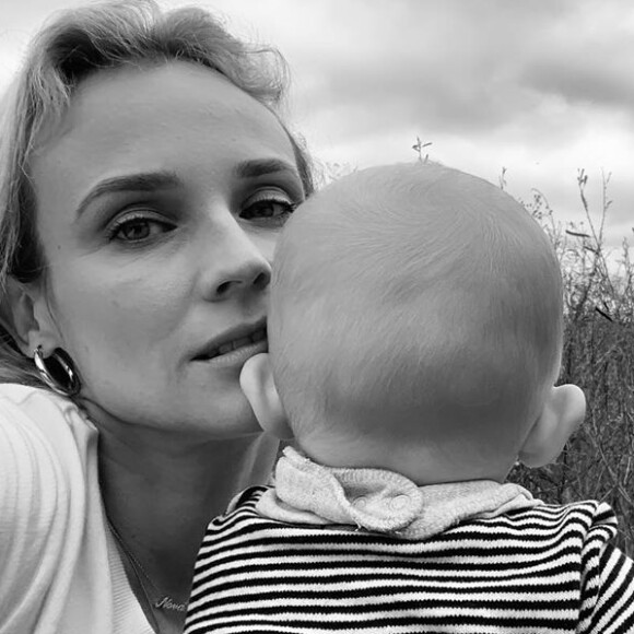 Diane Kruger a partagé une nouvelle photo de sa petite fille (11 mois), le 23 octobre 2019 sur Instagram.