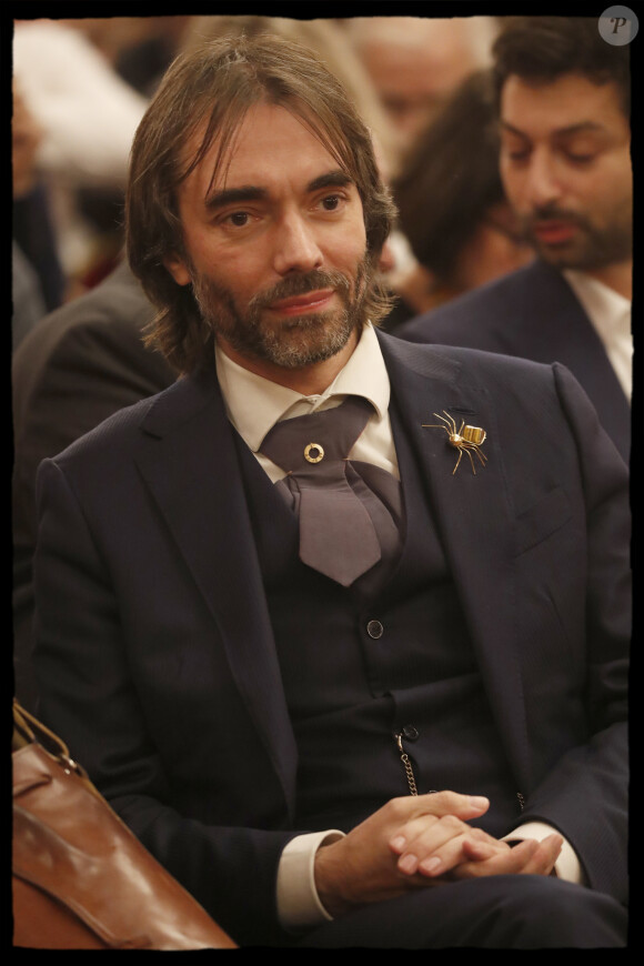 Exclusif - Cédric Villani - Nicolas Sarkozy se voit décerner le 13e Prix Edgar Faure, lors d' une cérémonie organisée à la mairie du XVIème arrondissement. Paris le 12 novembre 2019. © Alain Guizard/Bestimage