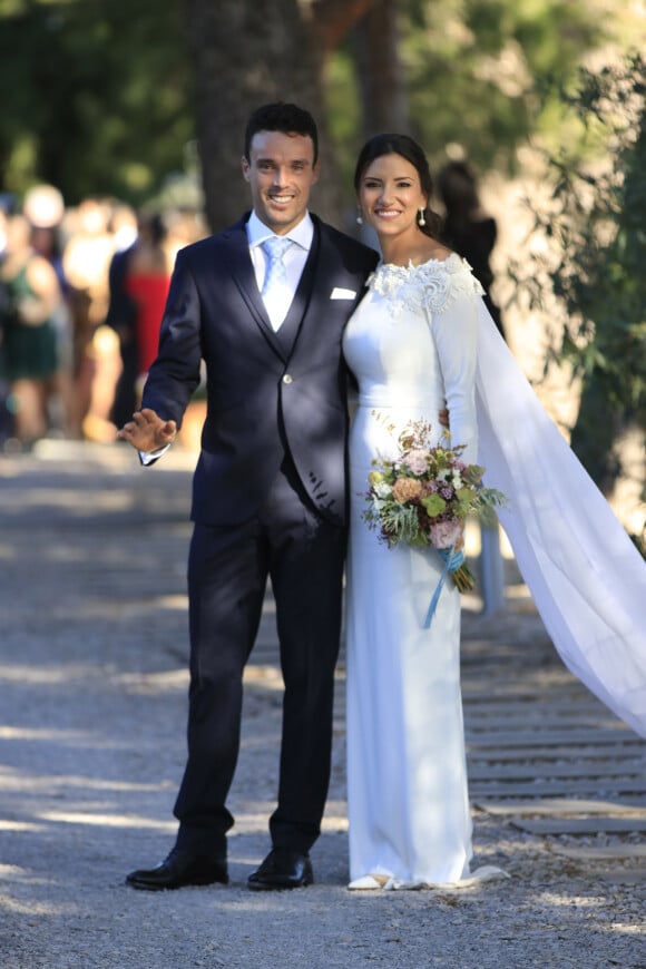 Le mariage de Roberto Bautista et Ana Bodi à Nules, le 30 novembre 2019.