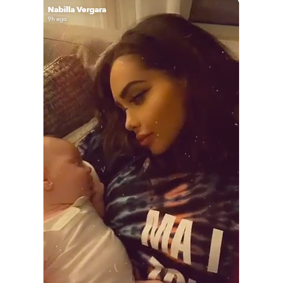 Nabilla avec son fils Milann sur Snapchat - 1er décembre 2019