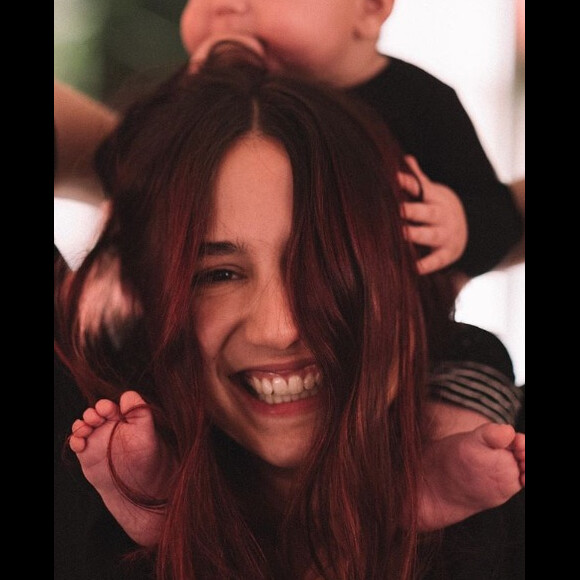 Izïa Higelin et son fils sur Instagram. Le 5 août 2019.