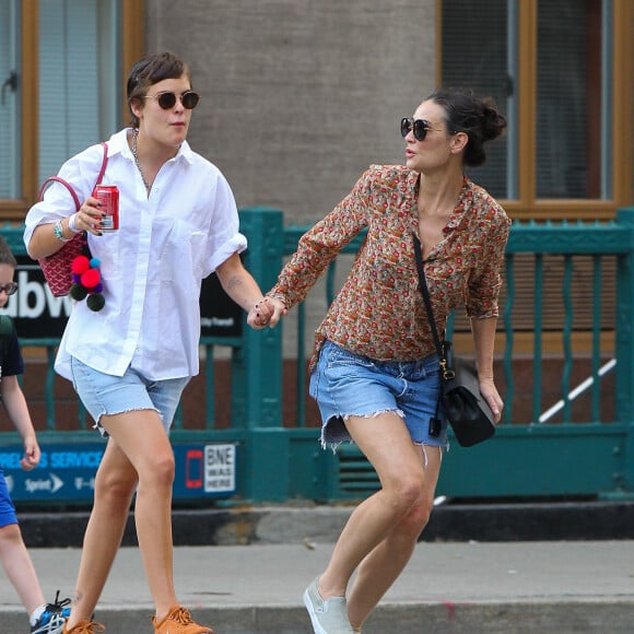 Demi Moore se promène avec sa fille Tallulah Belle Willis dans les rues de New York, le 21 juillet 2015.