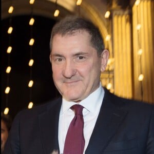 Yves Calvi (Laurier d'Or Radio et Télévision) - 21ème Cérémonie des Lauriers de la Radio et de la Télévision à l'Hôtel de Ville de Paris le 8 février 2016.