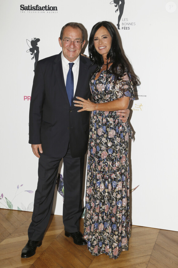 Jean-Pierre Pernaut et sa femme Nathalie Marquay - Gala de charité au profit de l'association "Les Bonnes fées" à l'hôtel d'Evreux, Place Vendôme à Paris, le 20 mars 2017. © Christophe Aubert via Bestimage