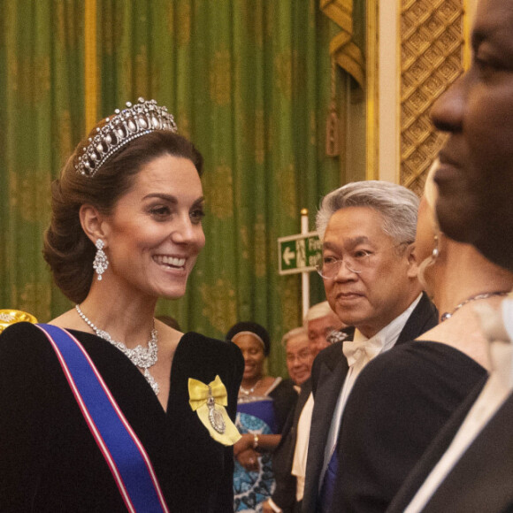 Kate Middleton, duchesse de Cambridge - La reine Elisabeth II d'Angleterre reçoit les membres du corps diplomatique à Buckingham Palace, le 11 décembre 2019.