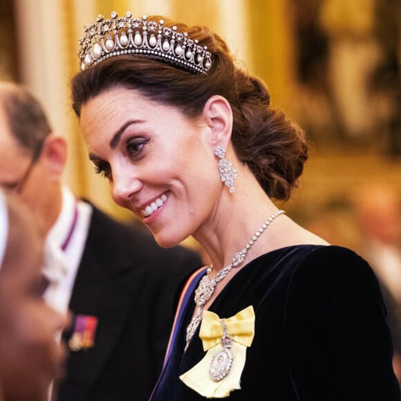 Kate Middleton, duchesse de Cambridge - La reine Elisabeth II d'Angleterre reçoit les membres du corps diplomatique à Buckingham Palace, le 11 décembre 2019.