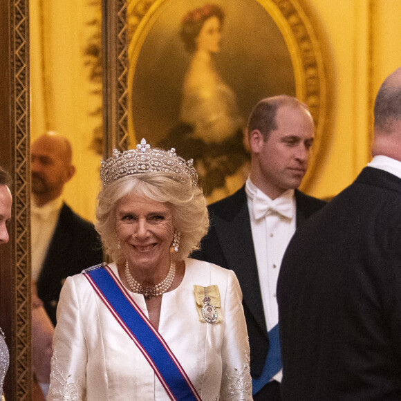 Camilla Parker Bowles, duchesse de Cornouailles - La reine Elisabeth II d'Angleterre reçoit les membres du corps diplomatique à Buckingham Palace, le 11 décembre 2019.