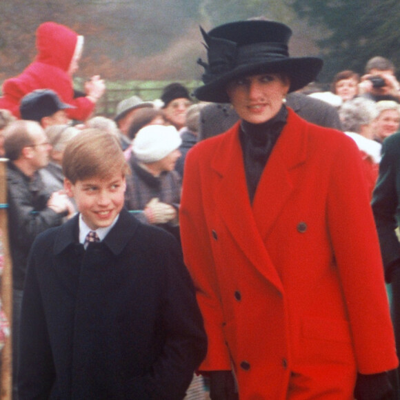 Diana et son fils le prince William - Messe de Noël à Sandringham, 1993.