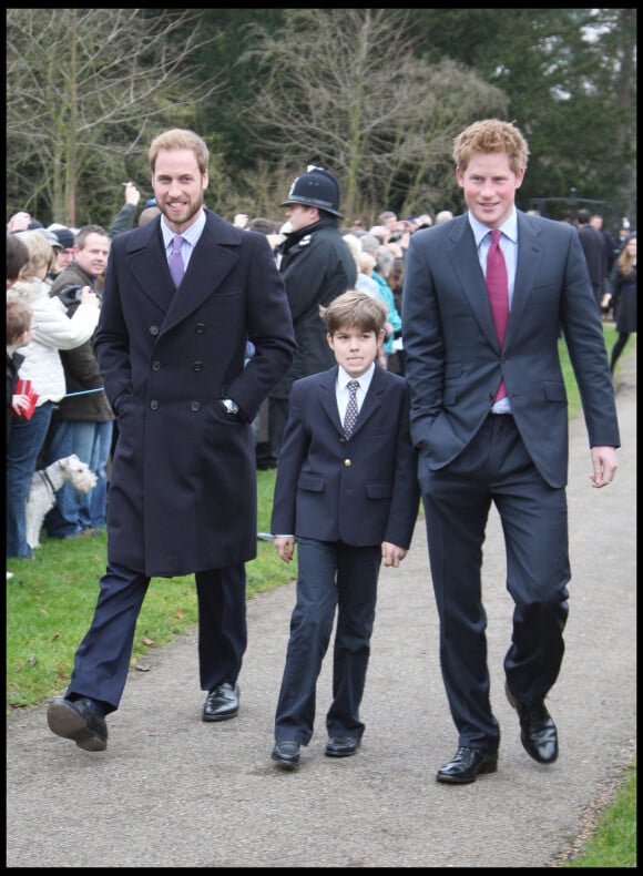 Le prince William et le prince Harry à Sandringham pour la messe de Noël en 2008.