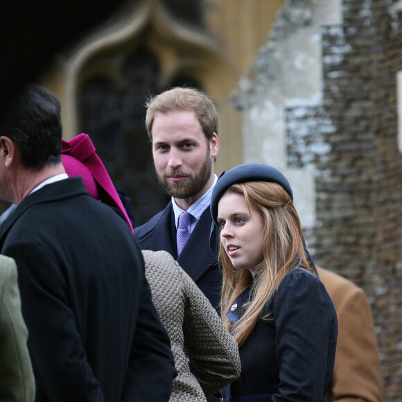 Le prince William et sa cousine Beatrice à la messe de Noël à Sandringham, en 2008.