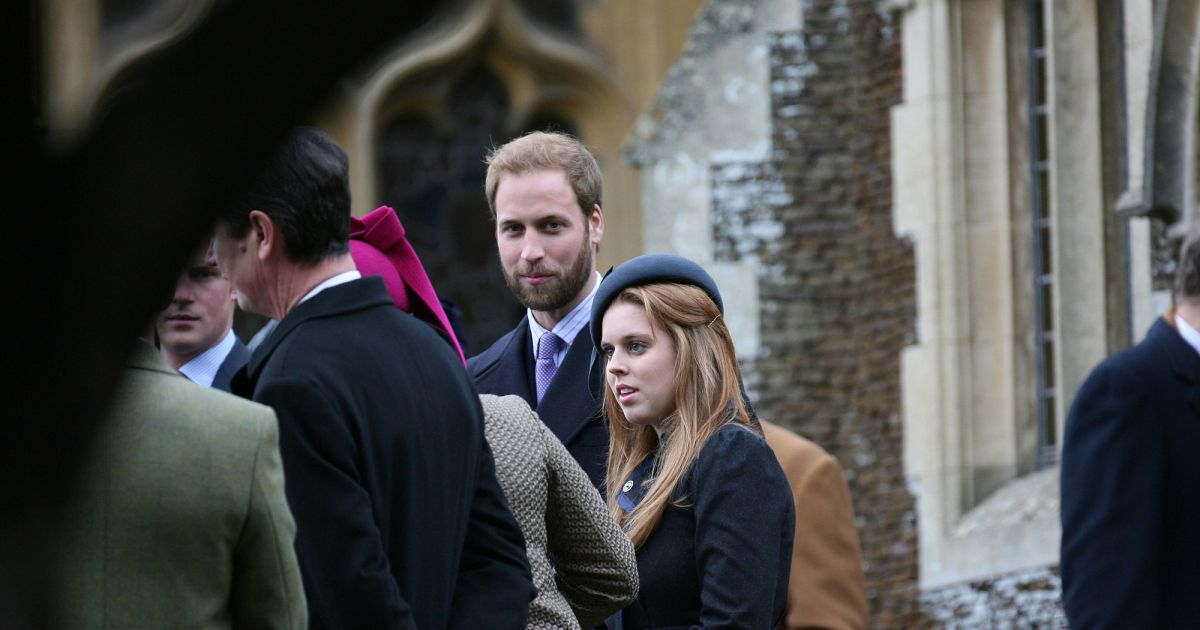 Le prince William et sa cousine Beatrice à la messe de Noël à