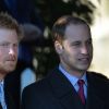 Le prince Harry et son frère le prince William - La famille royale d'Angleterre se rend à la messe de Noël à Sandringham, le 25 décembre 2013.