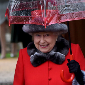 La reine Elizabeth II - Les membres de la famille royale d'Angleterre ont assisté à la messe de Noël de l'église de St. Mary Magdalene à Norfolk, le 25 décembre 2015