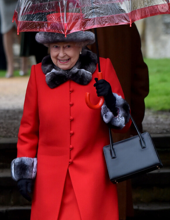 La reine Elizabeth II - Les membres de la famille royale d'Angleterre ont assisté à la messe de Noël de l'église de St. Mary Magdalene à Norfolk, le 25 décembre 2015