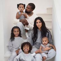 Kim Kardashian et Kanye dévoilent leur carte de Noël, qui n'en est pas une !