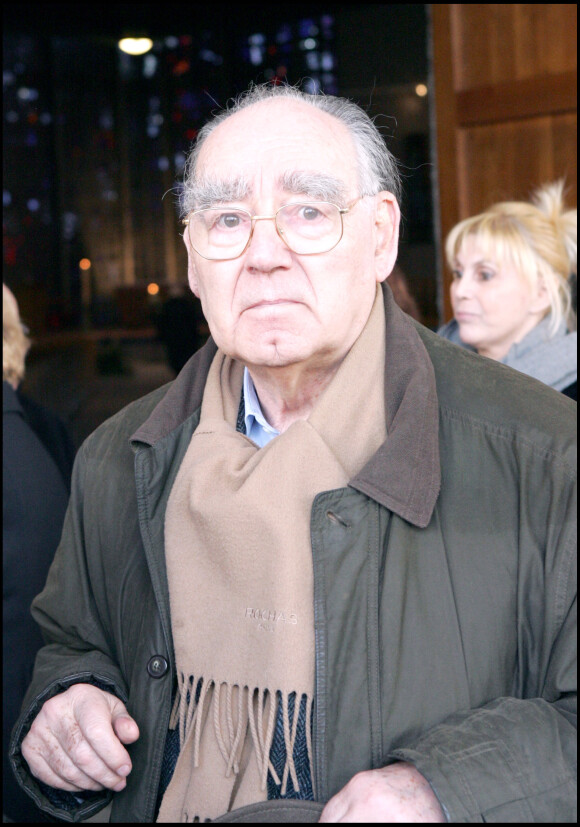 Bernard Lavalette en 2007 à Colombes lors des obsèques de Michel Roux.