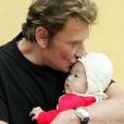 Jade Hallyday partage des photos d'elle bébé et enfant sur Instagram, le jour de l'anniversaire de son père Johnny Hallyday. Images publiées le 15 juin 2019.