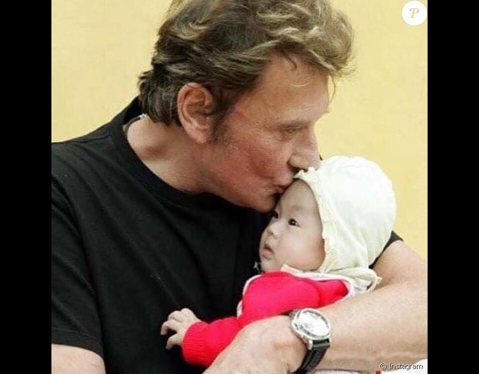 Jade Hallyday Partage Des Photos D Elle Bebe Et Enfant Sur Instagram Le Jour De L Anniversaire De Son Pere Johnny Hallyday Images Publiees Le 15 Juin 19 Purepeople