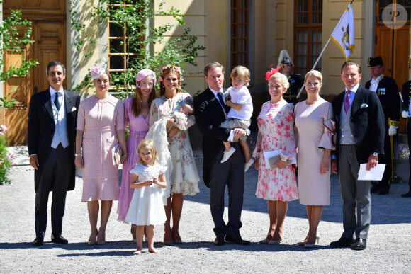 La princesse Madeleine de Suède et son mari, Christopher O'Neill en compagnie de leurs enfants, la princesse Leonore, le prince Nicolas et la princesse Adrienne et guest - Baptême de la princesse Adrienne de Suède à Stockholm au palais de Drottningholm en Suède le 8 juin 2018
