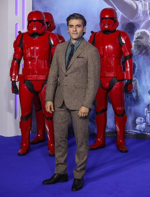 Oscar Isaac assiste à l'avant-première du film "Star Wars : L'ascension de Skywalker" à Londres, le 18 décembre 2019.