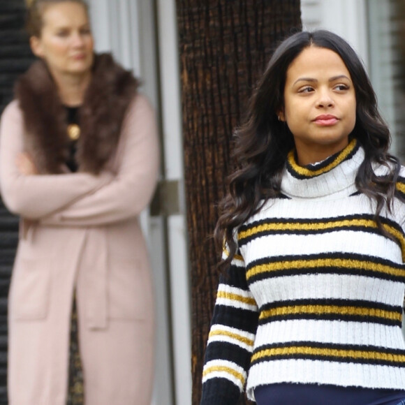 Christina Milian enceinte est allée se faire pomponner au Drybar du quartier de Sherman Oaks à Los Angeles, le 4 décembre 2019.