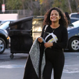 Exclusif - Christina Milian enceinte se rend à son cours de yoga à Los Angeles, le 2 décembre 2019.