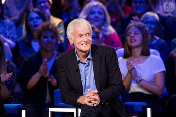 Exclusif - Florent Pagny, Iris Mittenaere et le chanteur Dave - Backstage de l'enregistrement de l'émission "La boite à secrets" N°2, présentée par F.Bollaert, et qui sera diffusée le 20 décembre sur France 3 en prime time. Le 8 octobre 2019 © Tiziano Da Silva / Bestimage