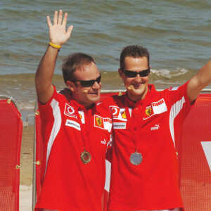 Rubens Barrichello et Michael Schumacher à St Kilda, en Australie. Le 4 mars 2005.