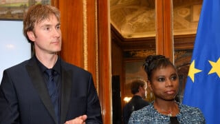 Surya Bonaly : Honorée dans sa ville natale, devant son fiancé Peter Biver