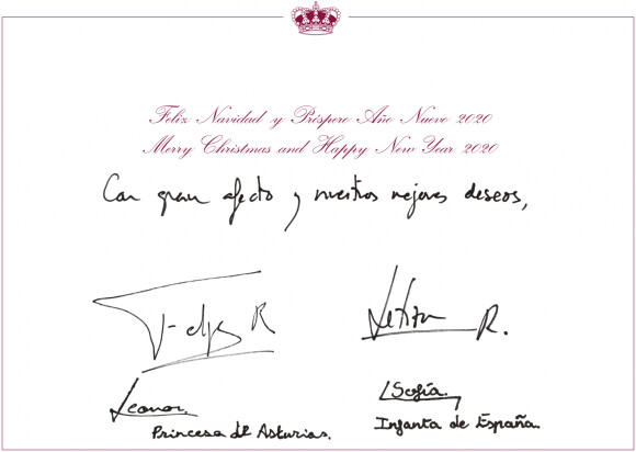 Le roi Felipe VI d'Espagne, la reine Letizia, la princesse Leonor des Asturies et l'infante Sofia ont adressé leurs voeux à leurs compatriotes la reine Letizia pour les fêtes de fin d'année 2019 et la nouvelle année 2020.
