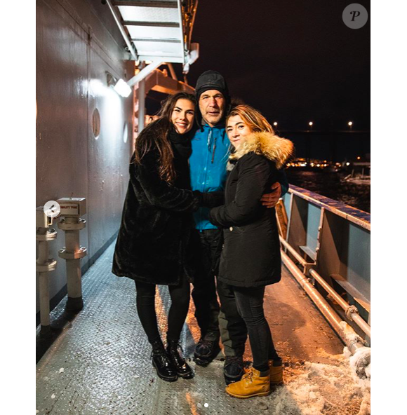 Mike Horn retrouve enfin ses filles, sur Instagram, le 30 décembre 2019.