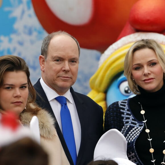 Camille Gottlieb, le prince Albert II de Monaco, la princesse Charlène lors de la remise de cadeaux de Noël aux enfants monégasques au palais à Monaco le 18 décembre 2019. © Claudia Albuquerque / Bestimage