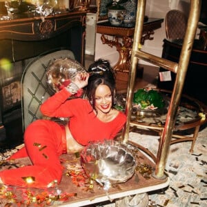 Rihanna pose pour la campagne publicitaire de "Savage x Fenty". New York, le 20 novembre 2019.