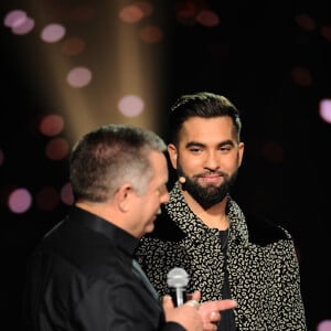 Exclusif - Kendji Girac et son père Paul Maille - Surprises - Enregistrement de l'émission "La Chanson secrète 4", qui sera diffusée le 4 janvier 2020 sur TF1, à Paris. Le 17 décembre 2019 © Gaffiot-Perusseau / Bestimage