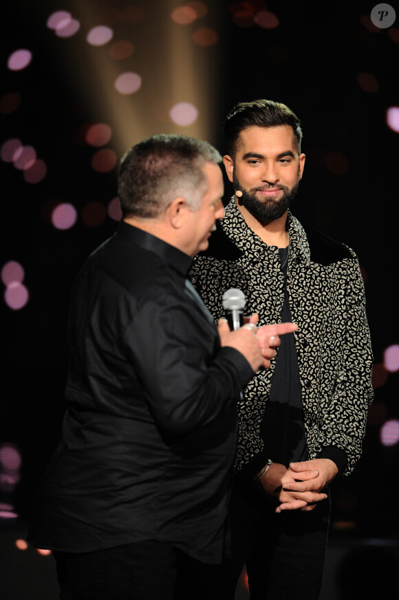 Exclusif - Kendji Girac et son père Paul Maille - Surprises - Enregistrement de l'émission "La Chanson secrète 4", qui sera diffusée le 4 janvier 2020 sur TF1, à Paris. Le 17 décembre 2019 © Gaffiot-Perusseau / Bestimage