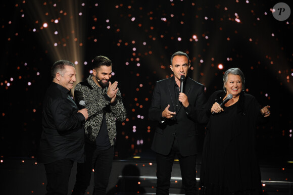 Exclusif - Kendji Girac, son père Paul Maille et Ginette Reno, Nikos Aliagas - Surprises - Enregistrement de l'émission "La Chanson secrète 4", qui sera diffusée le 4 janvier 2020 sur TF1, à Paris. Le 17 décembre 2019 © Gaffiot-Perusseau / Bestimage