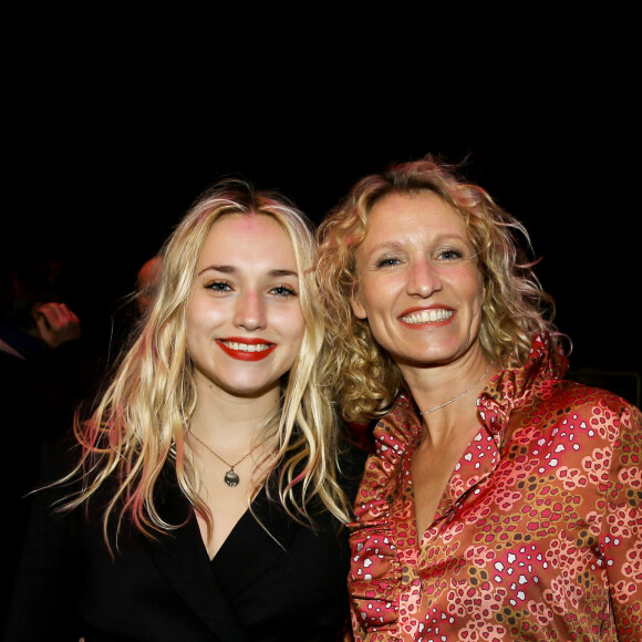 Alexandra Lamy et sa fille Chloé Jouannet - 22e Festival International du Film de Comédie de l'Alpe d'Huez, le 18 janvier 2019. © Dominique Jacovides/Bestimage