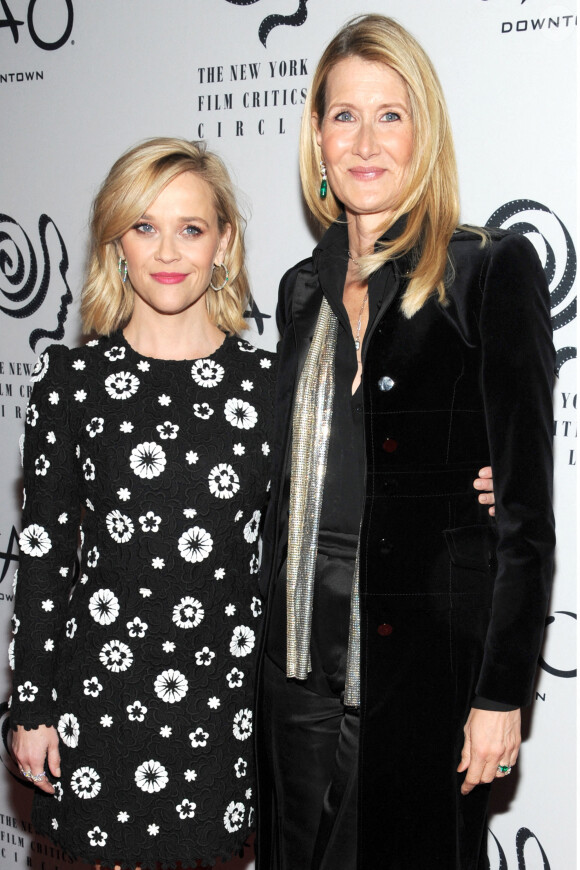 Reese Witherspoon et Laura Dern - Les célébrités assistent à la cérémonie des "New York Film Critics Circle Awards" à New York, le 7 janvier 2020. @John Palmer/MediaPunch/INSTARimages/ABACAPRESS.COM