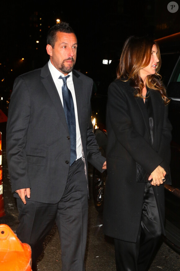 Adam Sandler et sa femme Jackie arrivent au dîner de gala de la cérémonie des "NY Film Critics Circle Awards" à New York, le 7 janvier 2020.