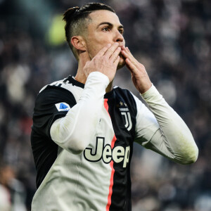 Cristiano Ronaldo lors du match du championnat d'Italie de football Serie A, opposant la Juventus de Turin au Cagliari Calcio Calcio au stade Allianz à Turin, Italie, le 6 janvier 2020. La Juventus a gagné 4-0.