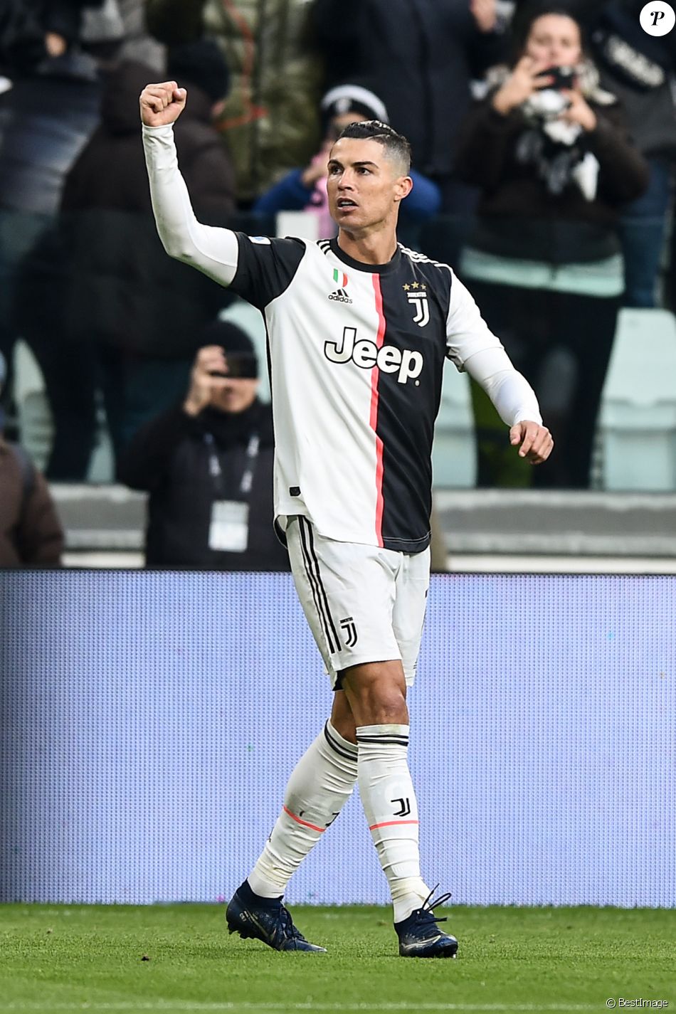 Cristiano Ronaldo - Match de Football - Juventus Turin vs ...