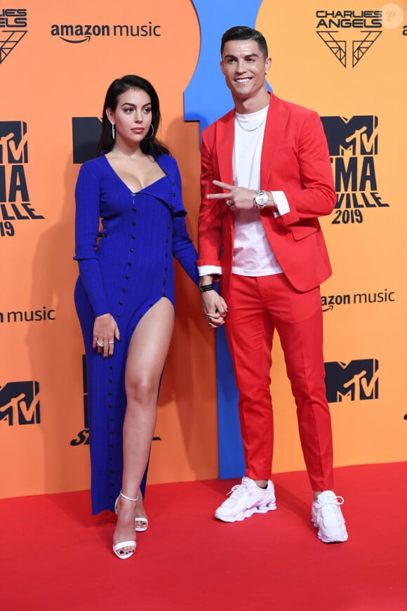 Georgina Rodriguez et son compagnon Cristiano Ronaldo à la soirée MTV European Music Awards 2019 (MTV EMA's) au FIBES Conference and Exhibition Centre à Séville en Espagne, le 3 novembre 2019.