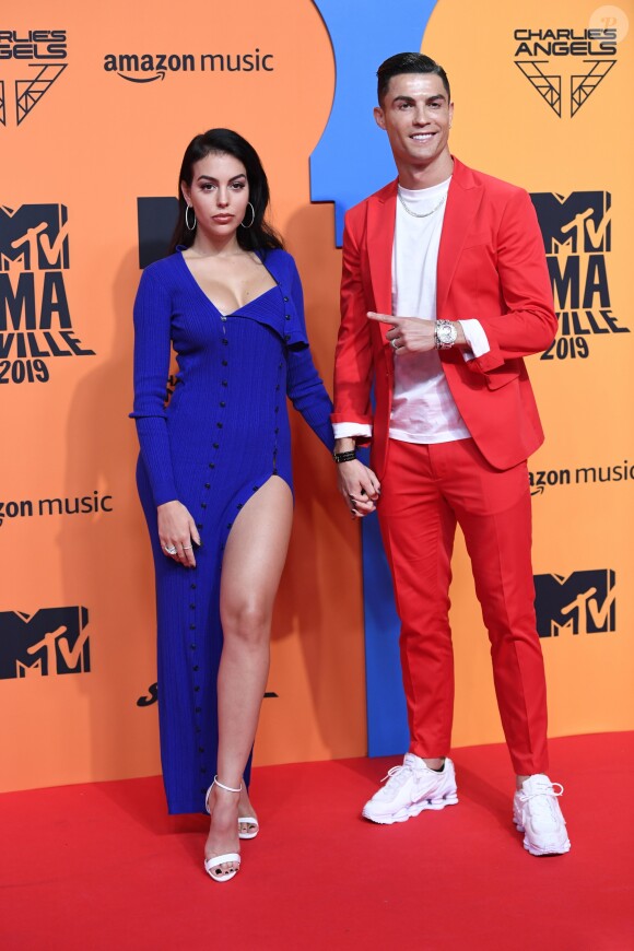 Georgina Rodriguez et son compagnon Cristiano Ronaldo à la soirée MTV European Music Awards 2019 (MTV EMA's) au FIBES Conference and Exhibition Centre à Séville en Espagne, le 3 novembre 2019.