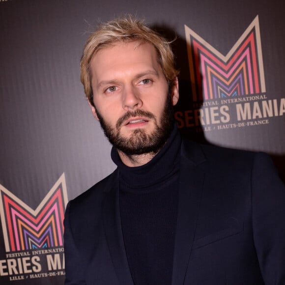 Hugo Becker - Dîner de Gala du Festival Series Mania au Musée des Arts Forains à Paris le 2 décembre 2019. © Pierre Perusseau - Rachid Bellak / Bestimage