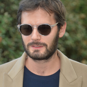 Hugo Becker - People au défilé Lacoste Collection Prêt-à-Porter Printemps/Eté 2020 lors de la Fashion Week de Paris, le 1er octobre 2019. © Veeren Ramsamy-Christophe Clovis/Bestimage