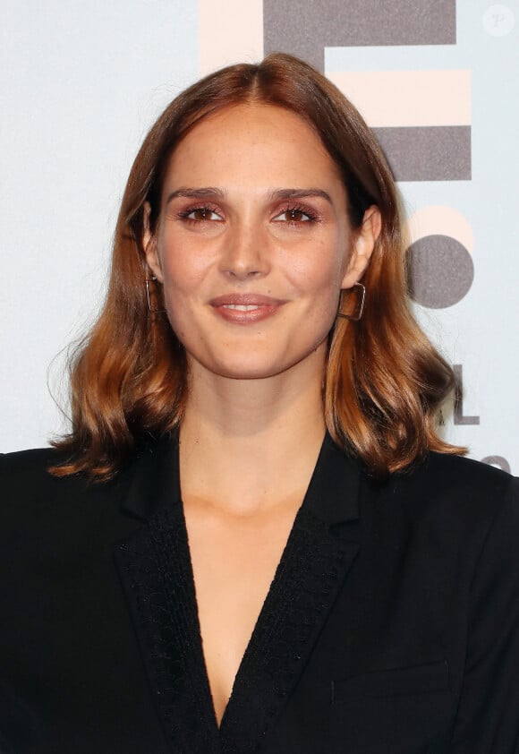 Camille Lou - Projection en avant-première de la série de TF1 " Le Bazar de la Charité" lors de la 21ème édition du Festival de la Fiction TV de la Rochelle le 12 septembre 2019. © Patrick Bernard / Bestimage